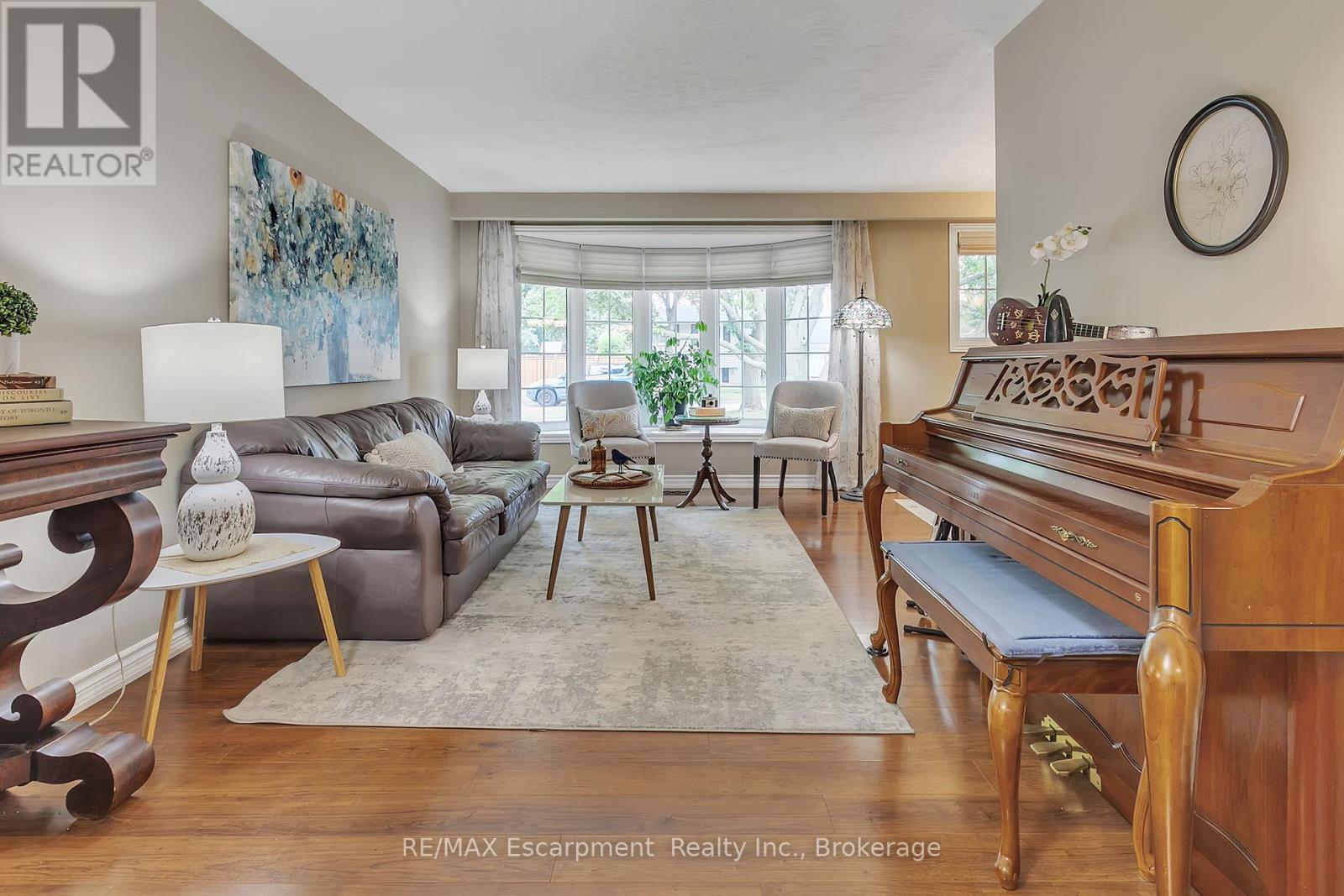 Photo 6 of 2410 Tait Avenue, Burlington ON