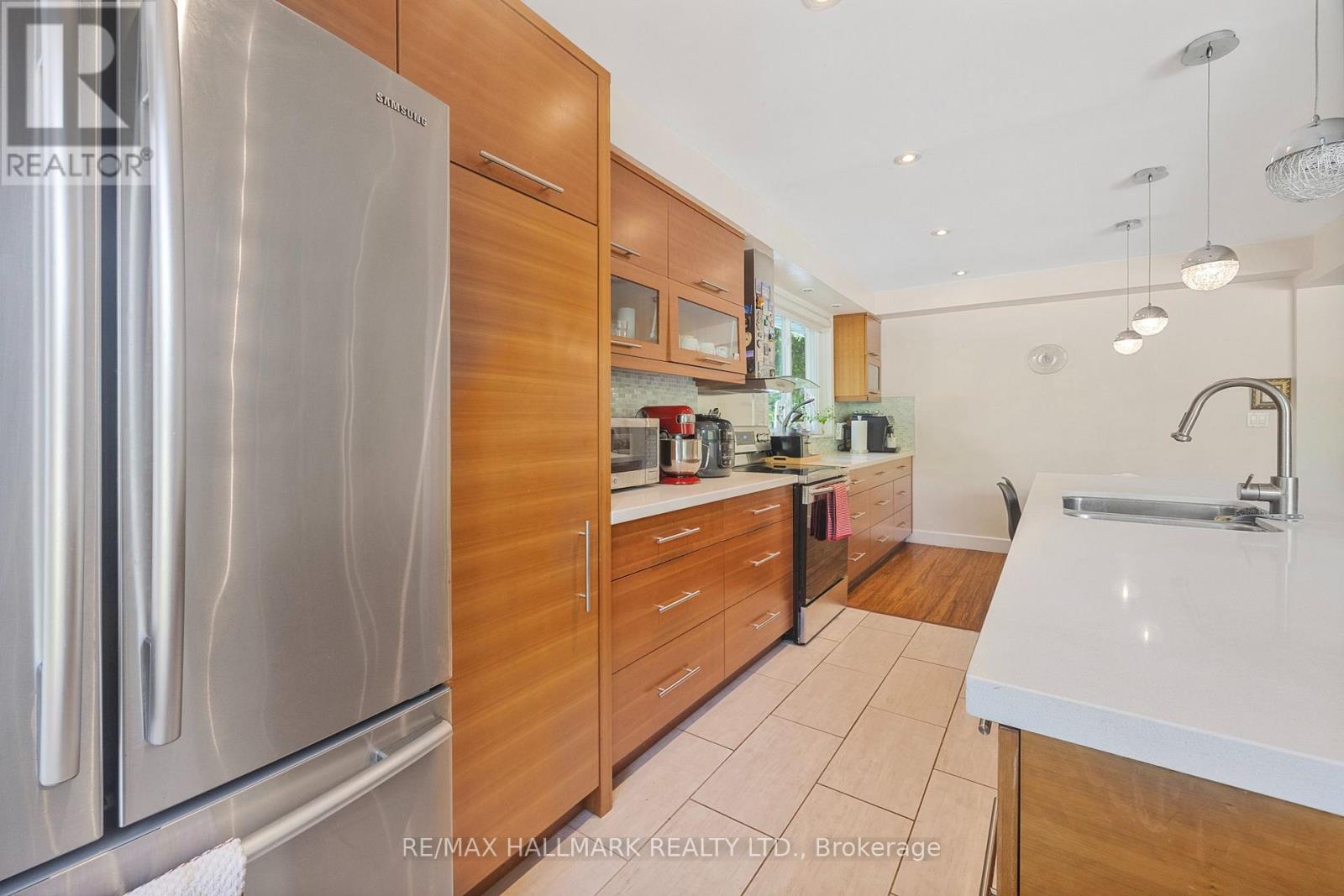 Photo 16 of 19 Talwood Drive, Toronto ON
