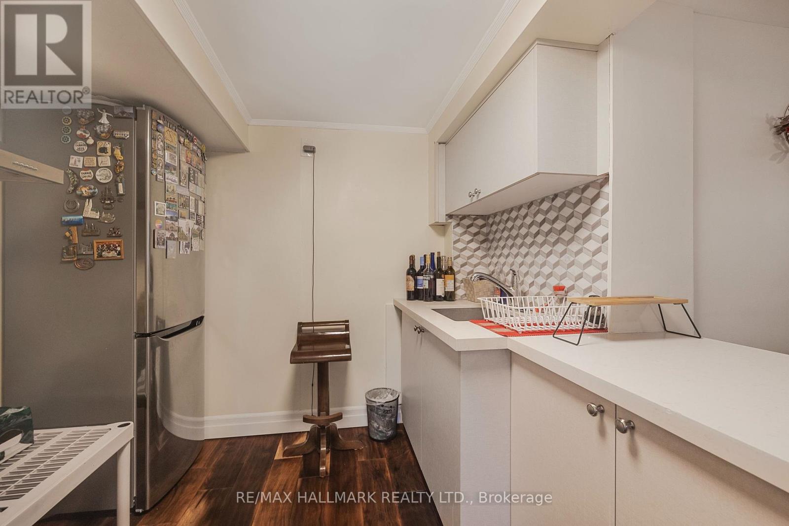 Photo 33 of 19 Talwood Drive, Toronto ON