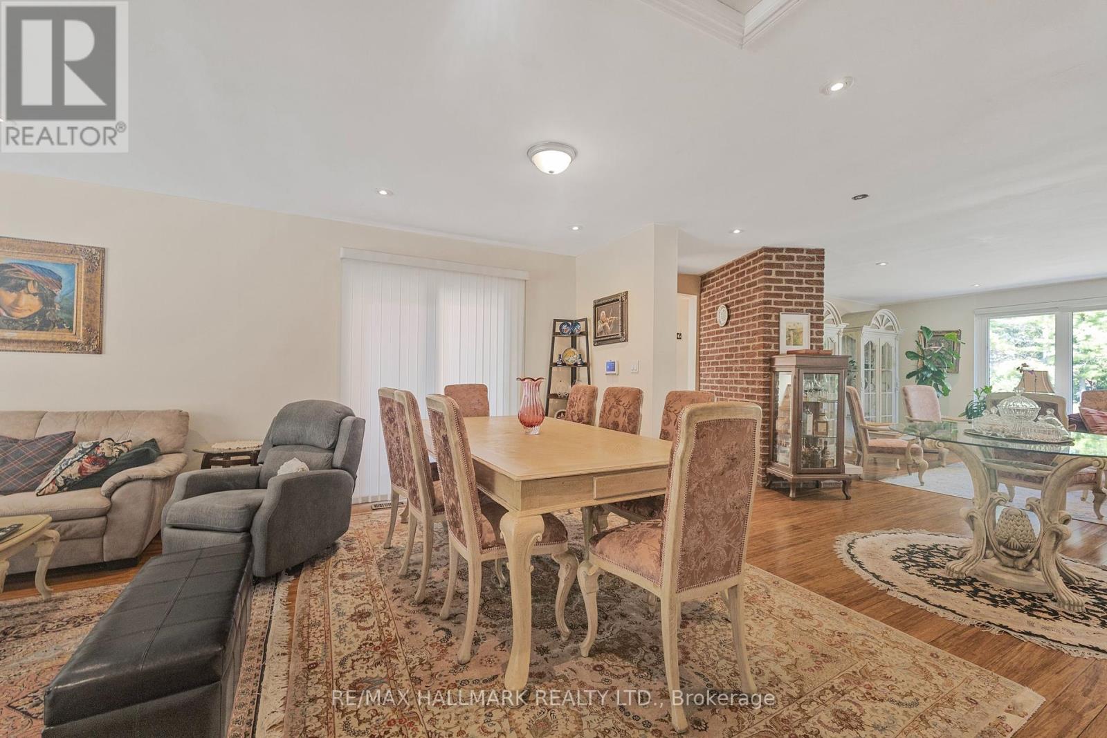 Photo 26 of 19 Talwood Drive, Toronto ON