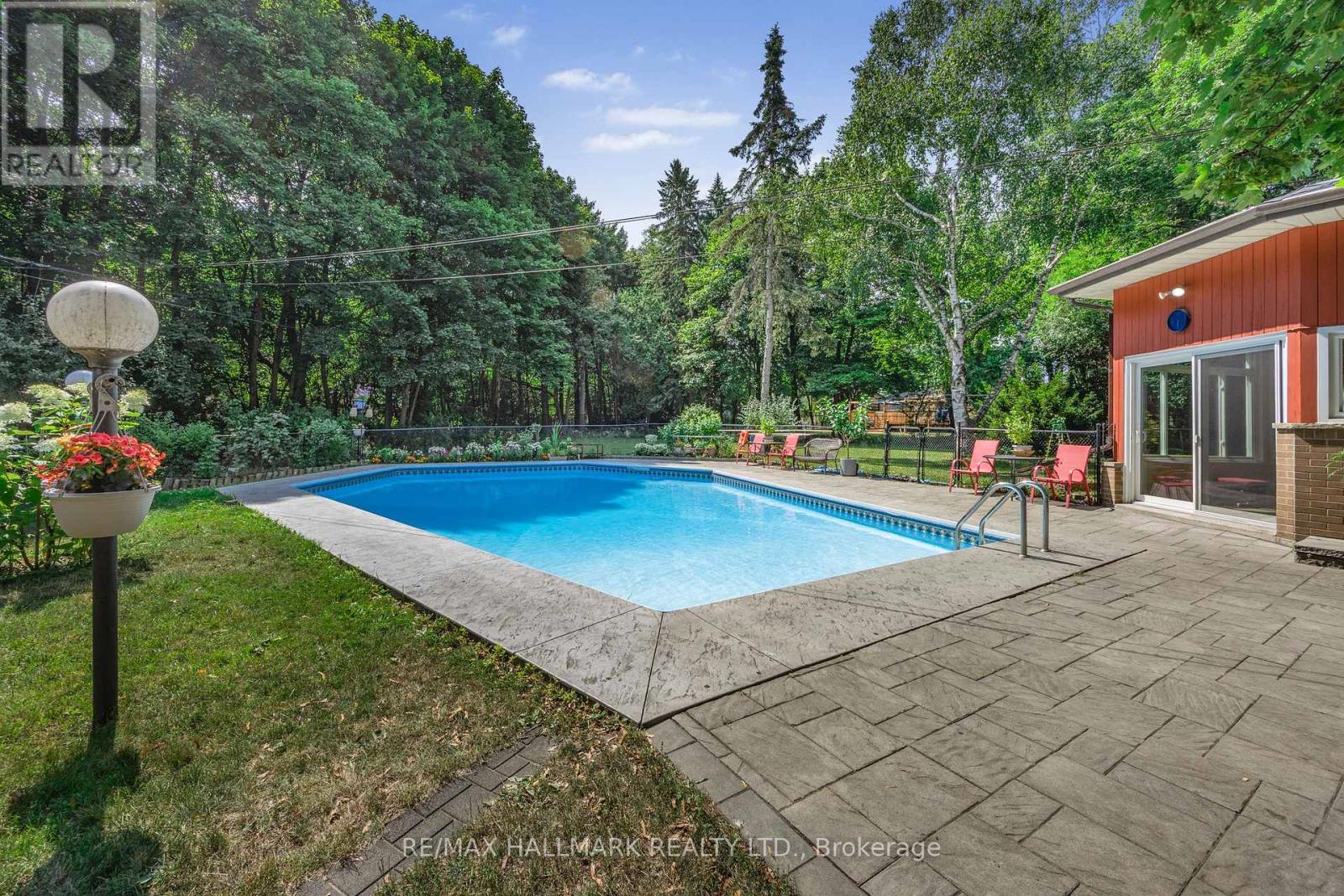 Photo 35 of 19 Talwood Drive, Toronto ON