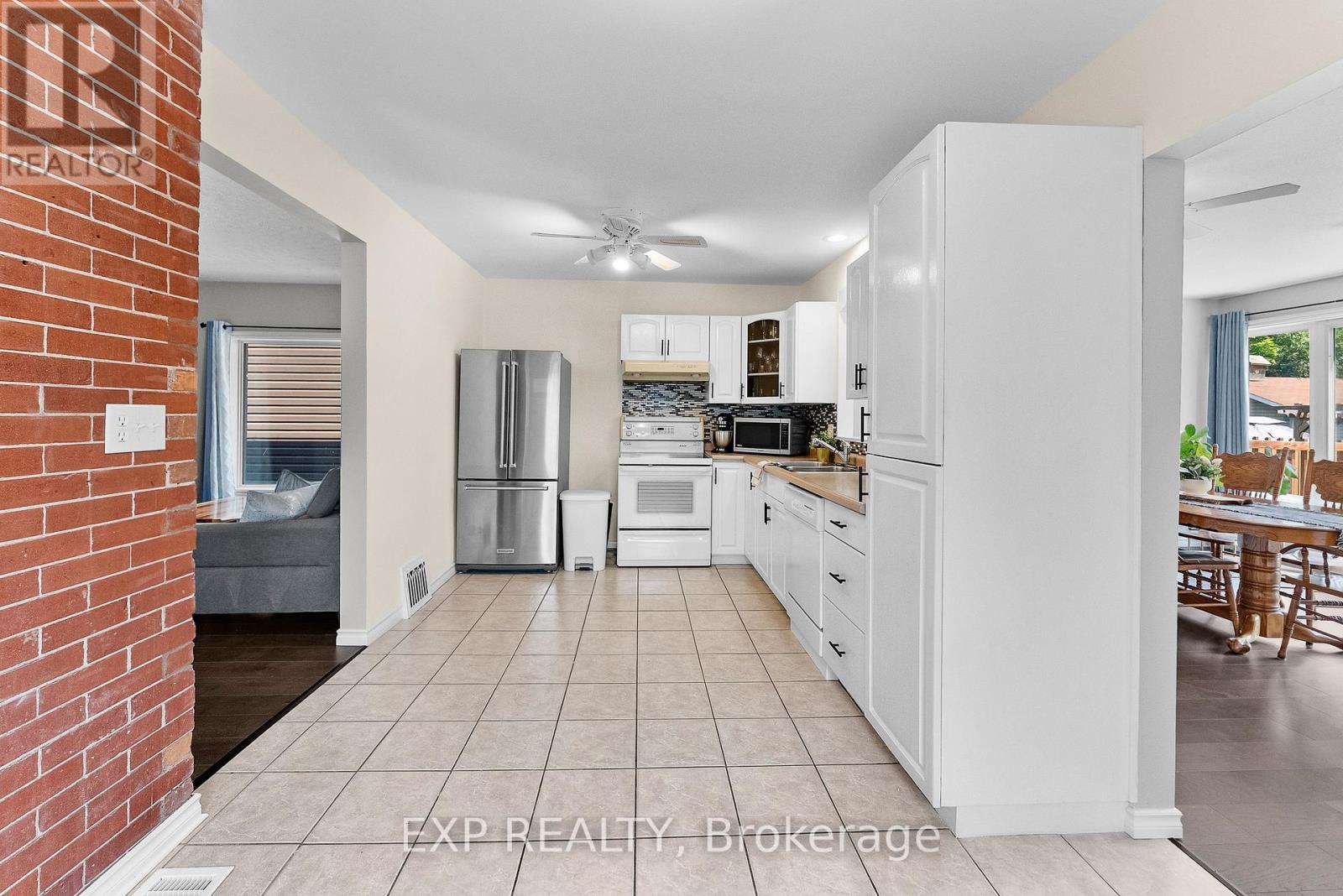 Photo 15 of 62 Garner Avenue, Welland ON
