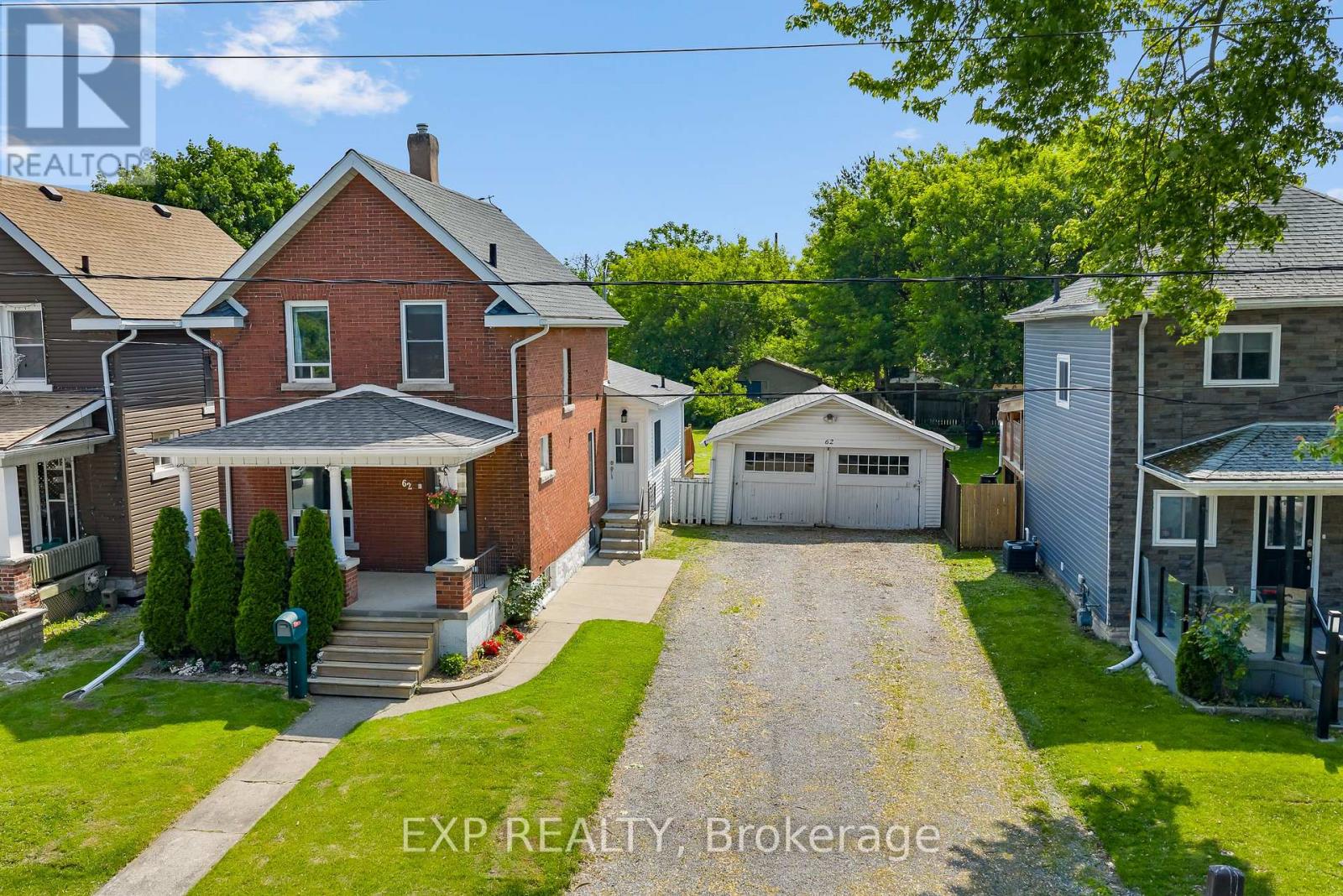 Photo 3 of 62 Garner Avenue, Welland ON
