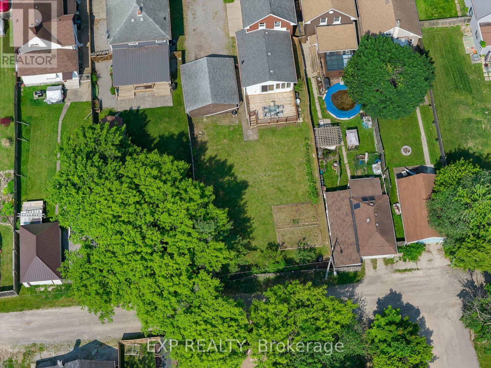 Photo 39 of 62 Garner Avenue, Welland ON