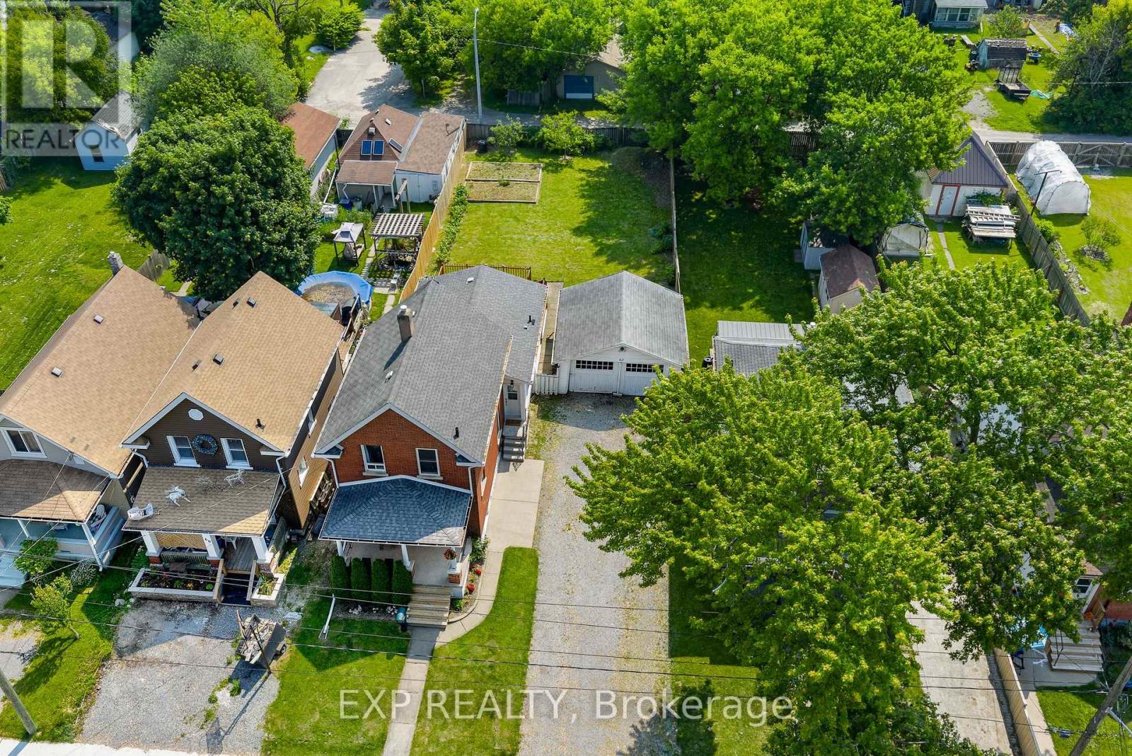 Photo 7 of 62 Garner Avenue, Welland ON