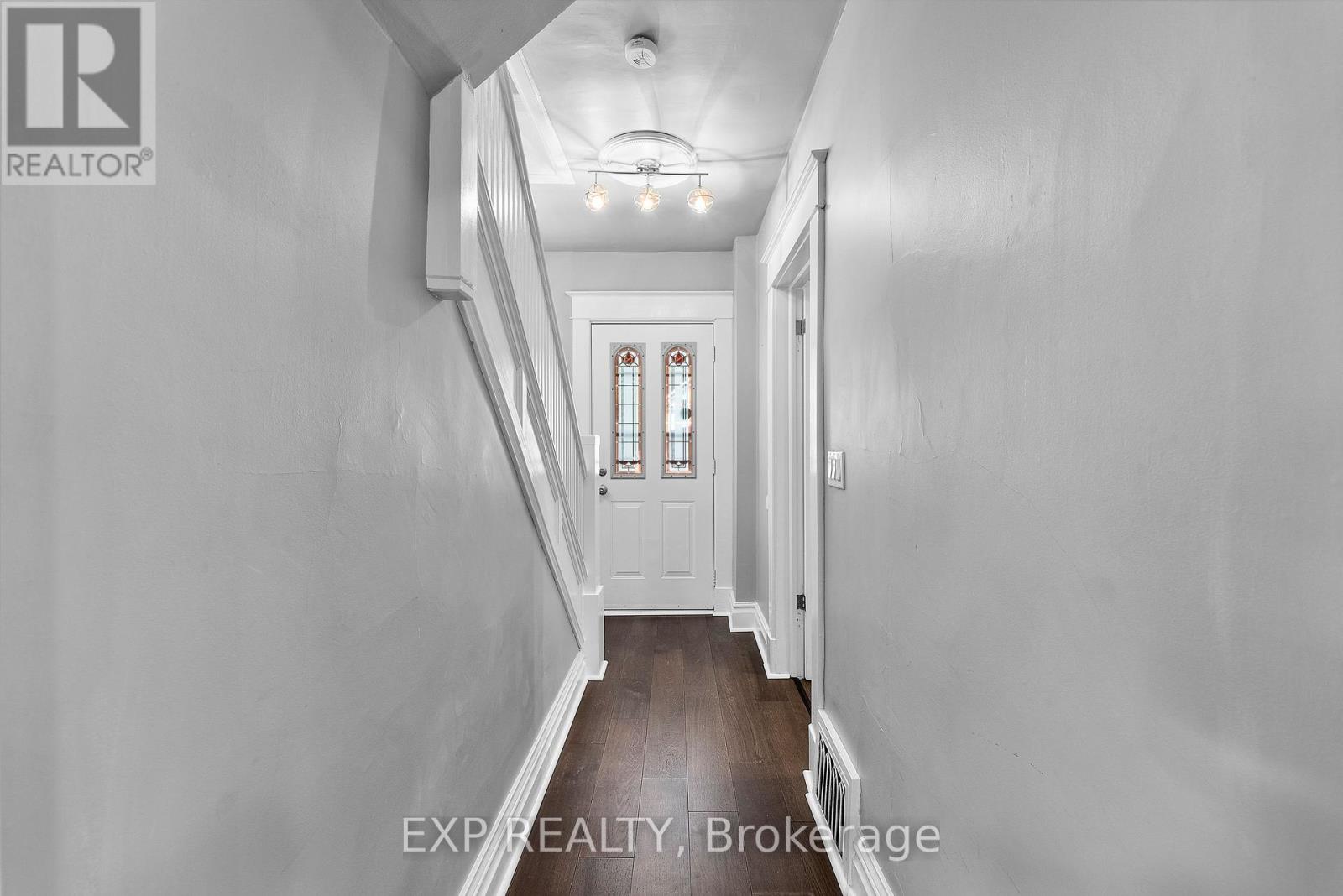 Photo 8 of 62 Garner Avenue, Welland ON