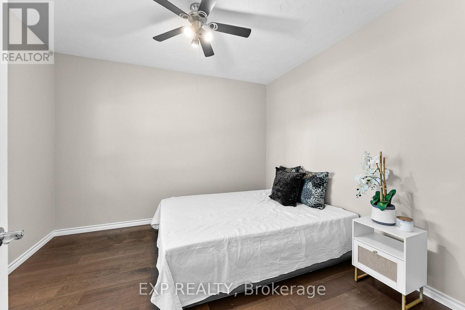 Photo 9 of 62 Garner Avenue, Welland ON