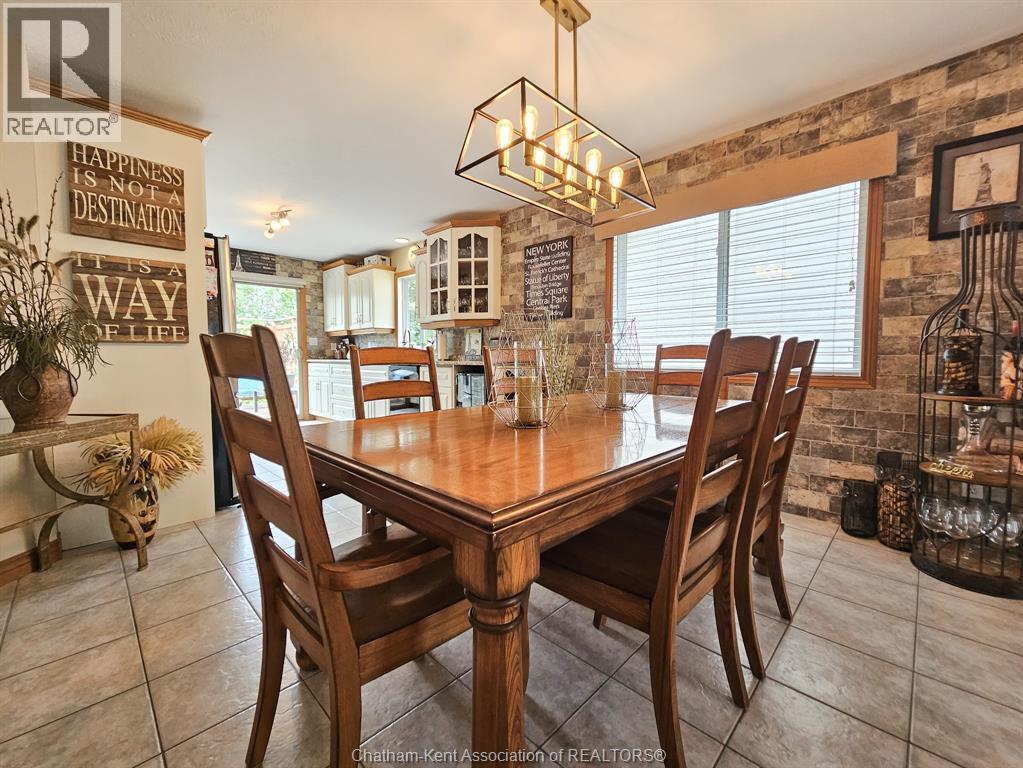Photo 24 of 645 Mcnaughton Avenue West, Chatham ON