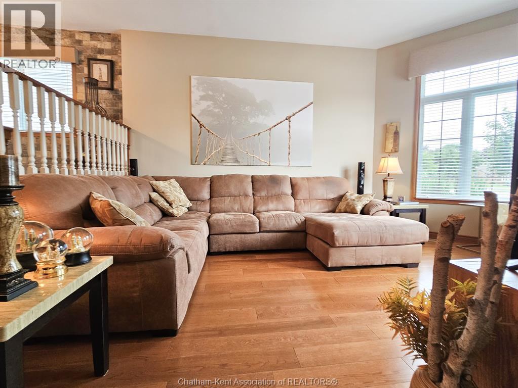 Photo 22 of 645 Mcnaughton Avenue West, Chatham ON