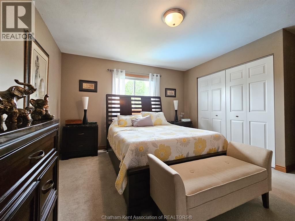 Photo 33 of 645 Mcnaughton Avenue West, Chatham ON