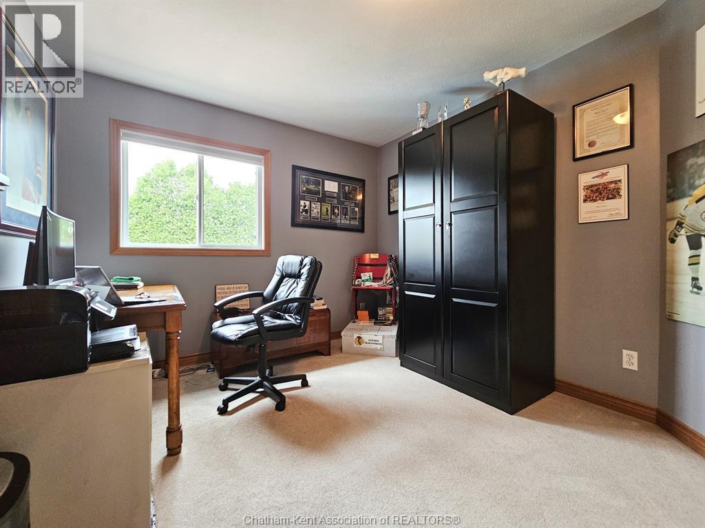 Photo 34 of 645 Mcnaughton Avenue West, Chatham ON