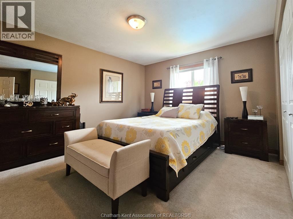 Photo 32 of 645 Mcnaughton Avenue West, Chatham ON