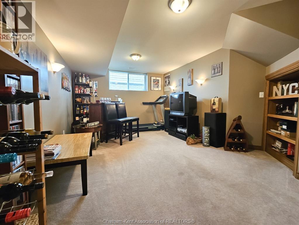 Photo 37 of 645 Mcnaughton Avenue West, Chatham ON