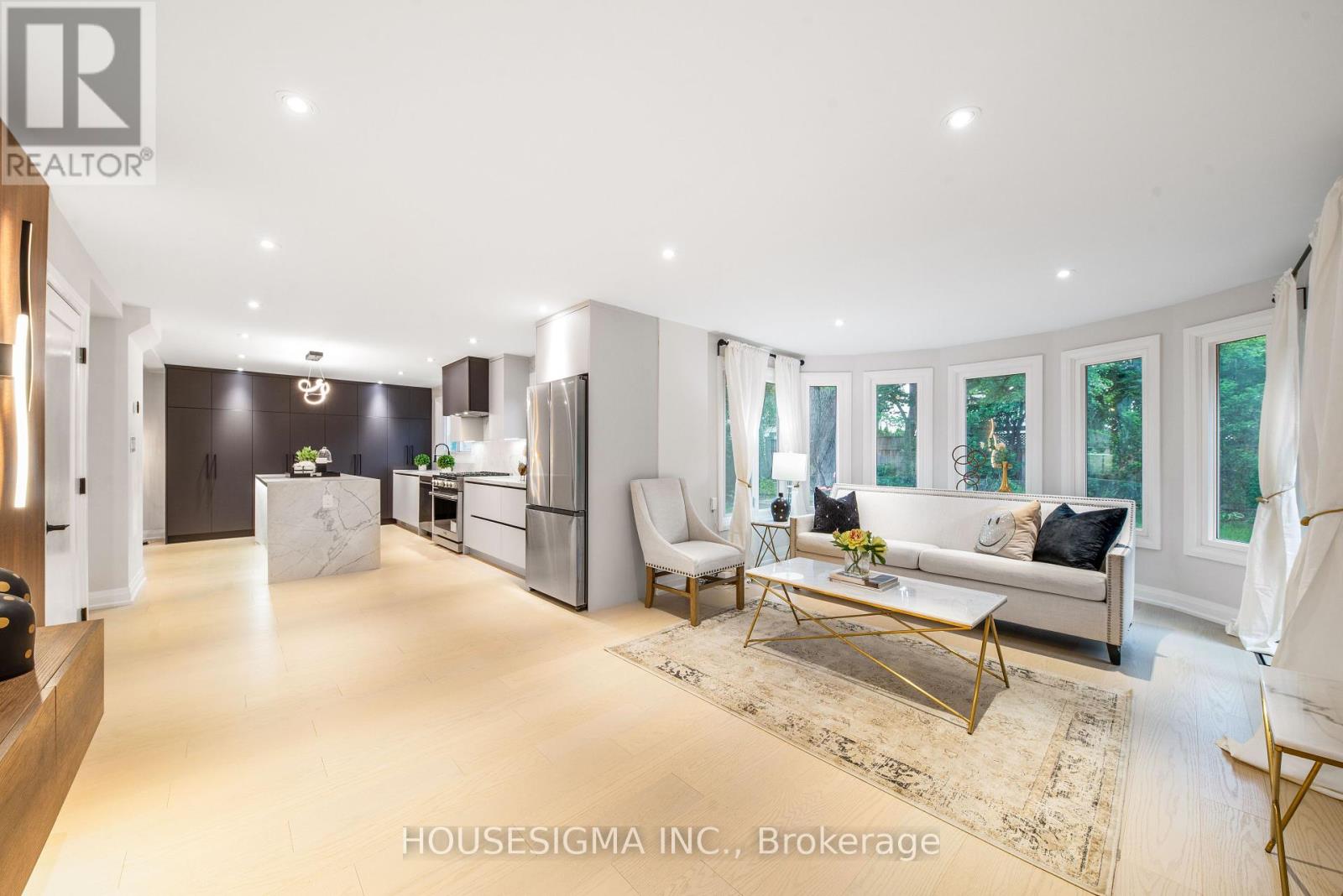 Photo 14 of 50 Royal Orchard Boulevard, Markham ON