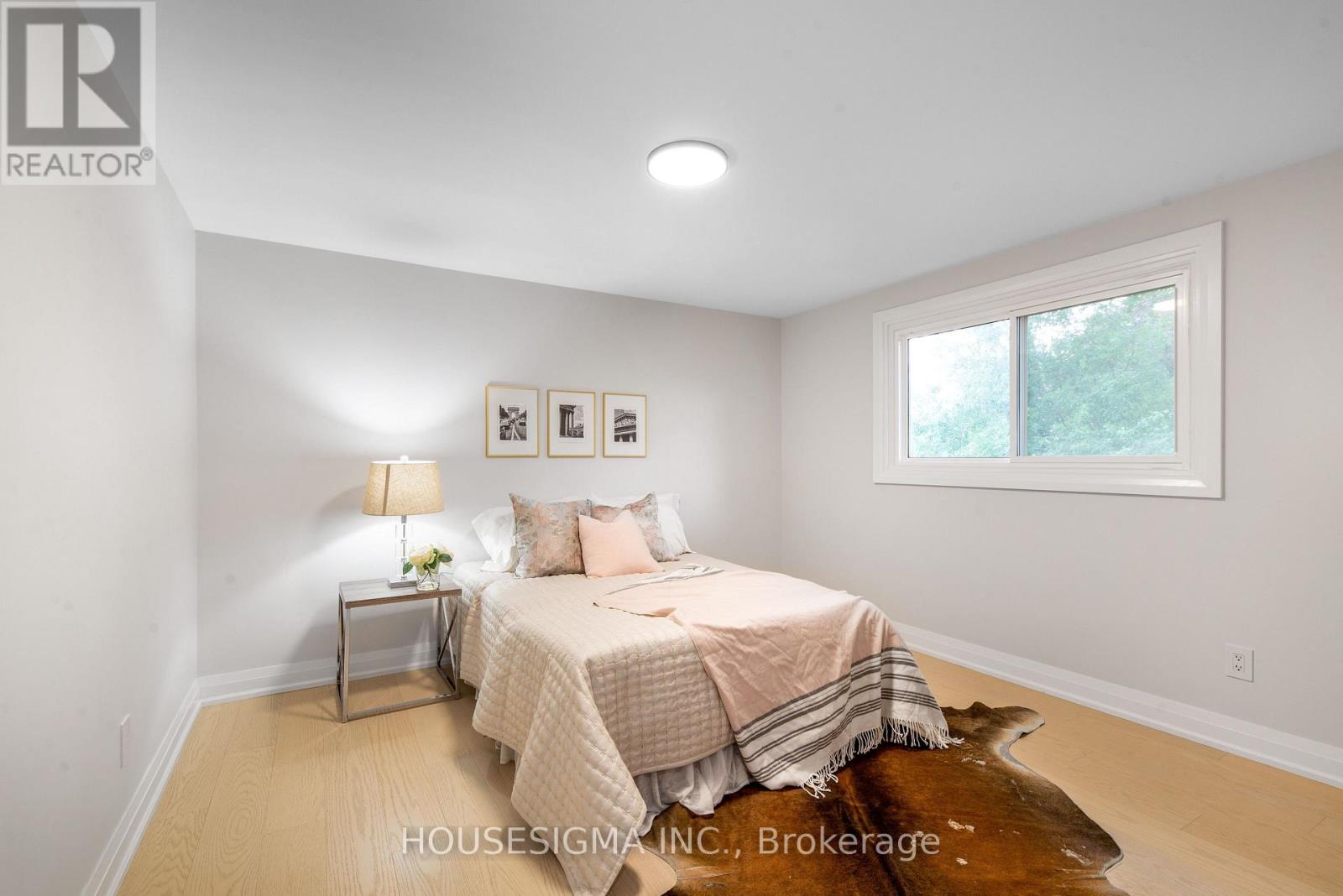 Photo 17 of 50 Royal Orchard Boulevard, Markham ON