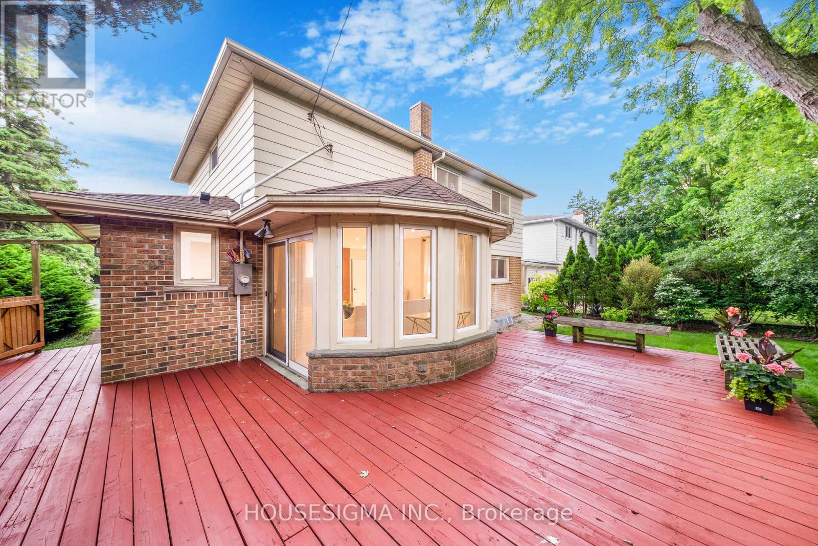 Photo 27 of 50 Royal Orchard Boulevard, Markham ON