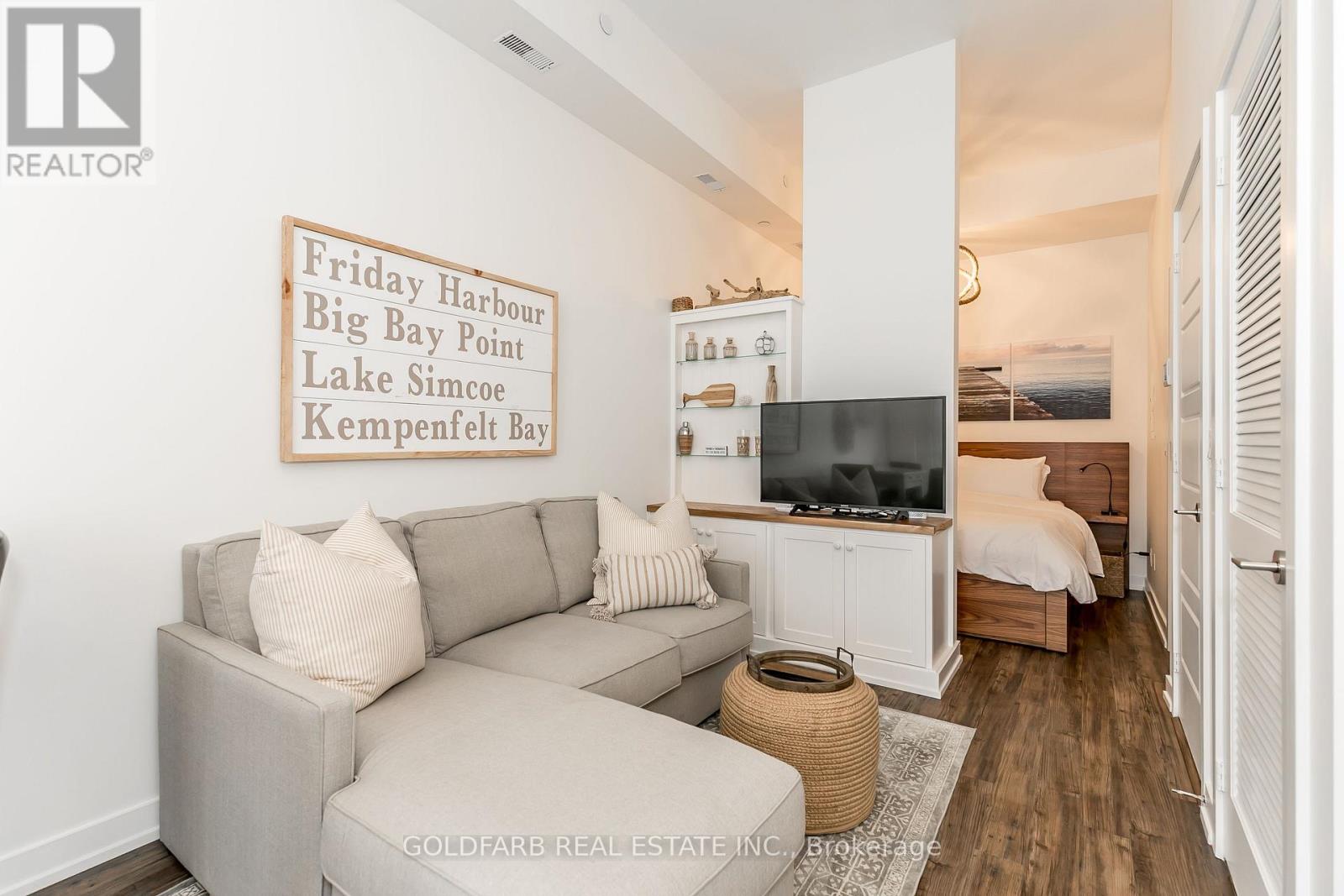 Photo 9 of 42 261 Broward Way, Innisfil ON
