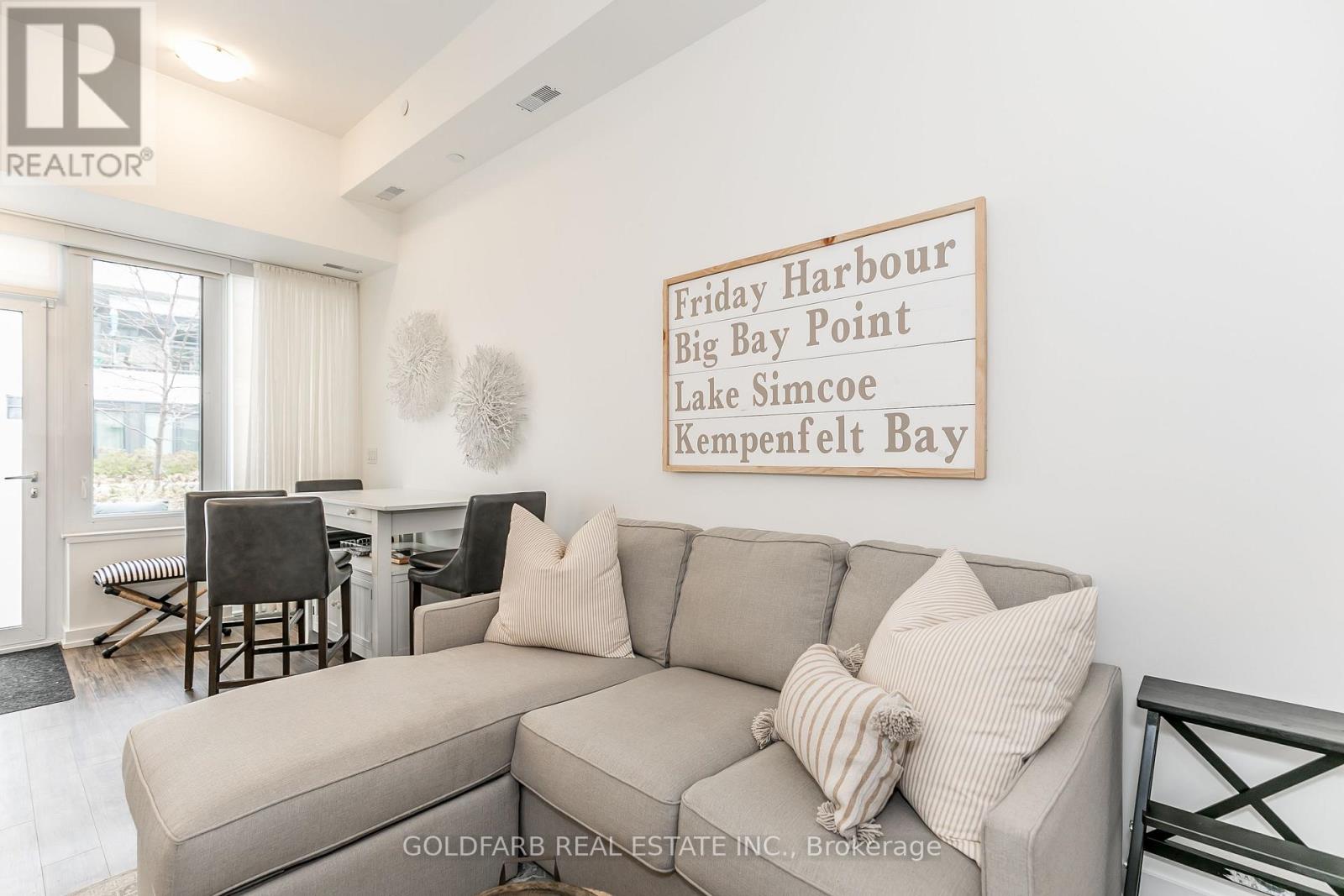 Photo 1 of 42 261 Broward Way, Innisfil ON