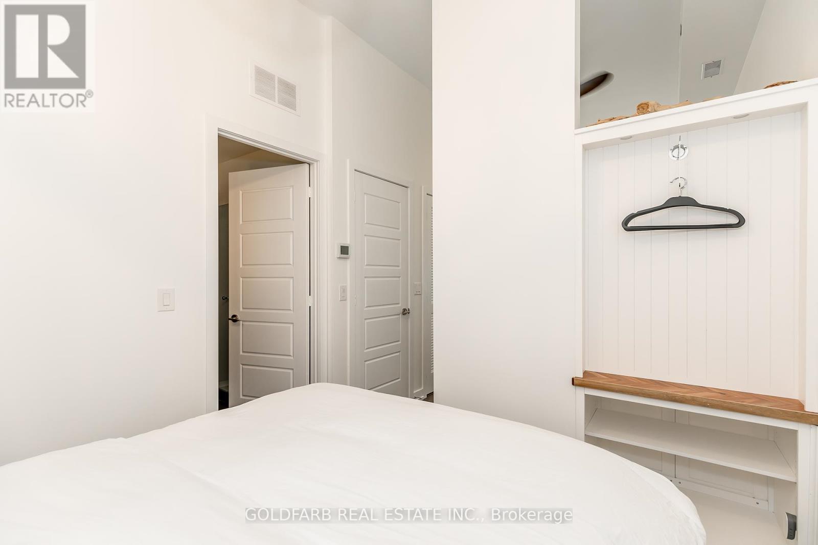 Photo 10 of 42 261 Broward Way, Innisfil ON