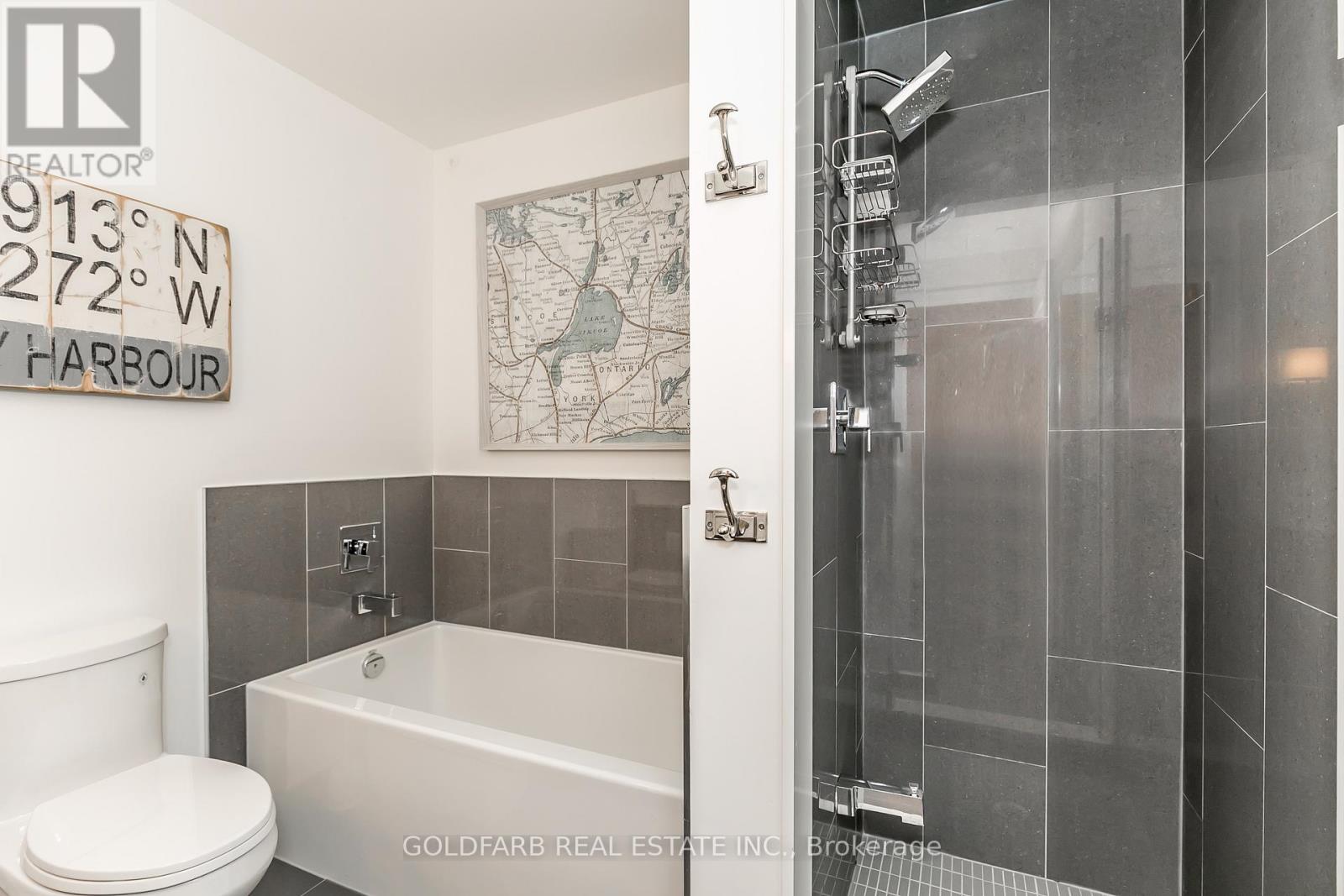 Photo 23 of 42 261 Broward Way, Innisfil ON