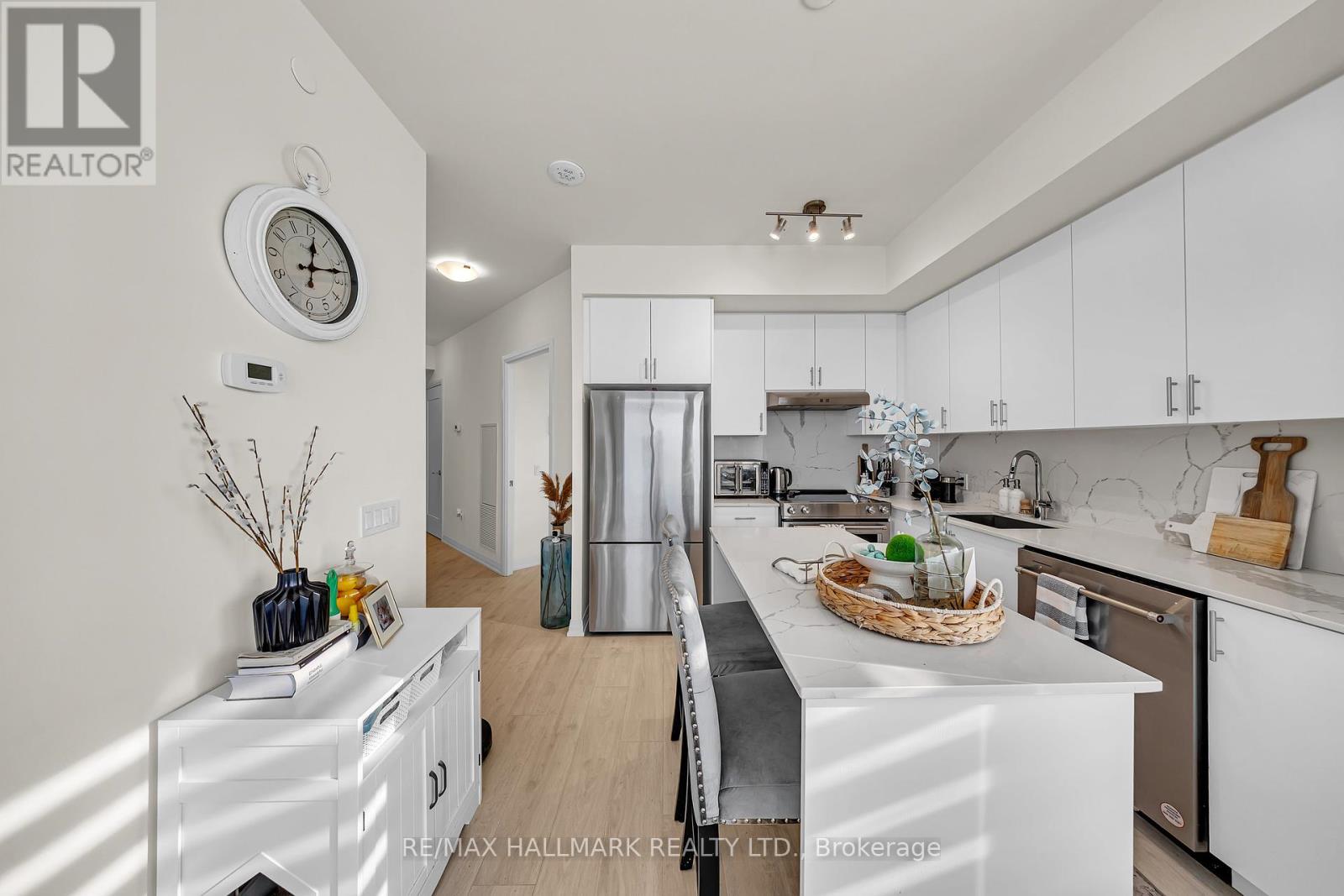 Photo 19 of 427 9000 Jane Street, Vaughan ON