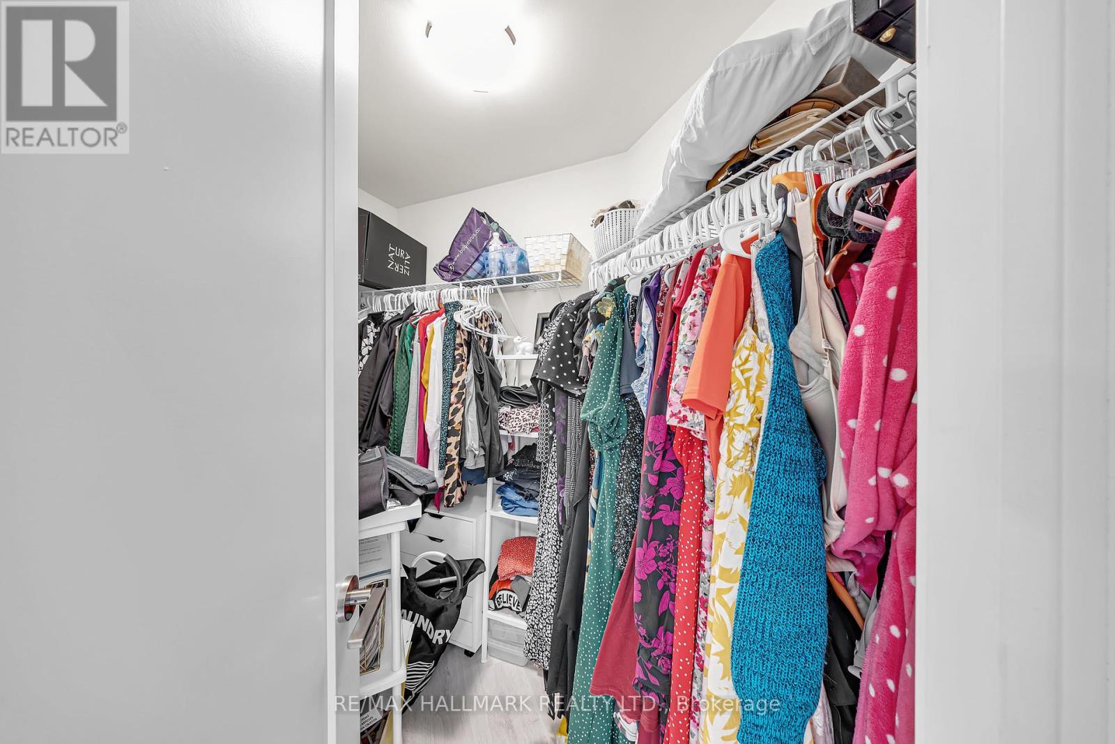 Photo 24 of 427 9000 Jane Street, Vaughan ON