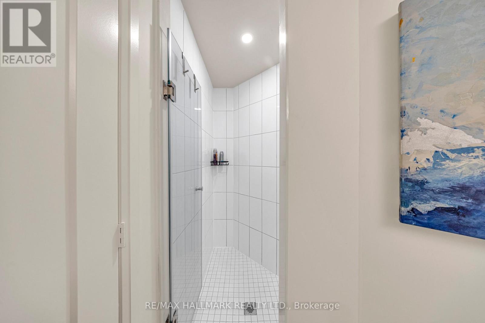 Photo 22 of 427 9000 Jane Street, Vaughan ON