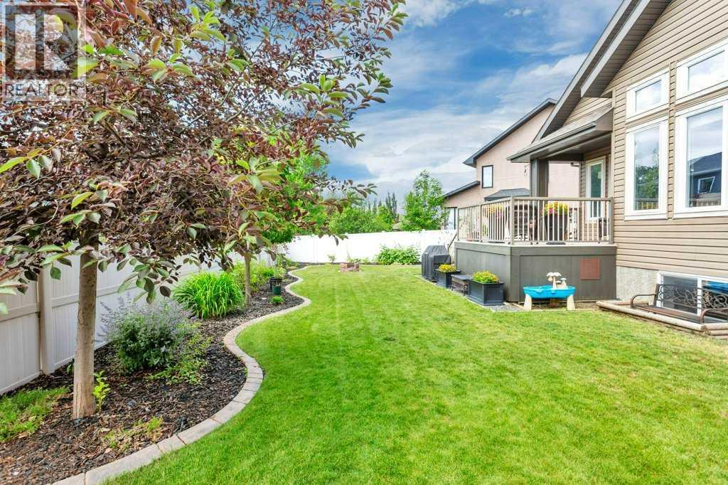 Photo 4 of 19 Trump Place, Red Deer AB