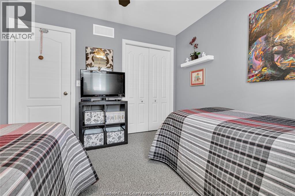 Photo 19 of 768 Newport, Windsor ON