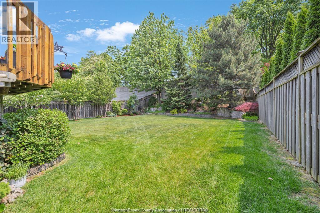 Photo 31 of 768 Newport, Windsor ON
