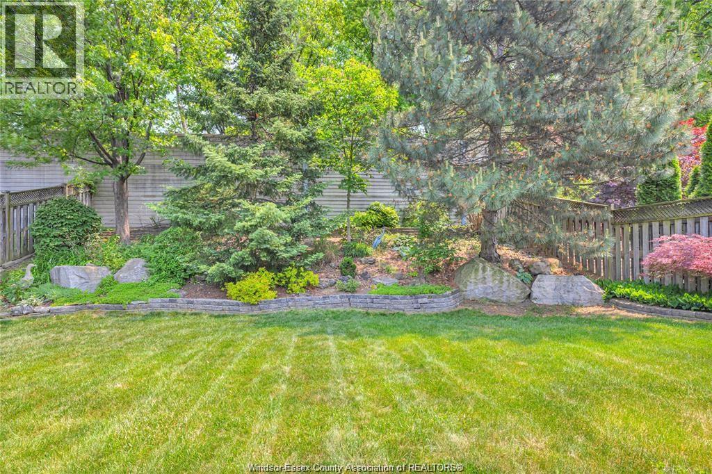 Photo 32 of 768 Newport, Windsor ON
