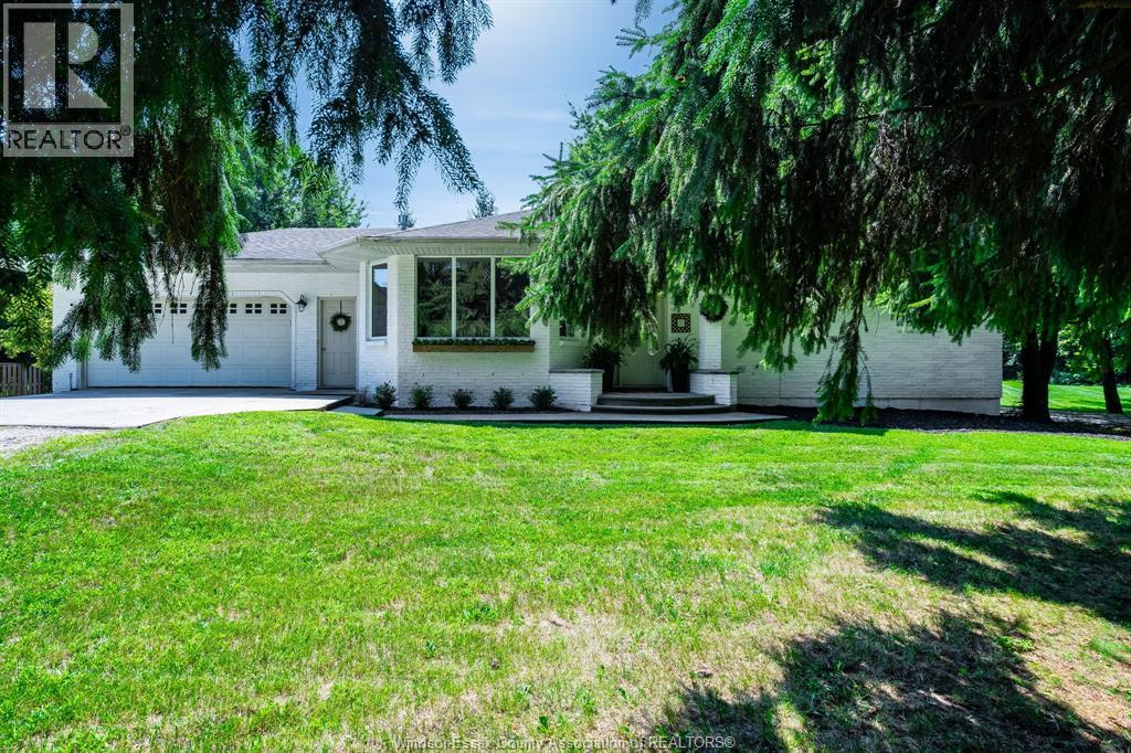 Photo 1 of 110 Mersea Road 3, Leamington ON