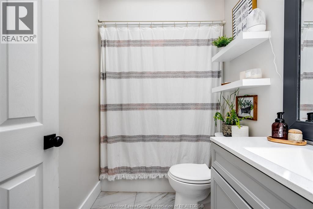 Photo 24 of 110 Mersea Road 3, Leamington ON
