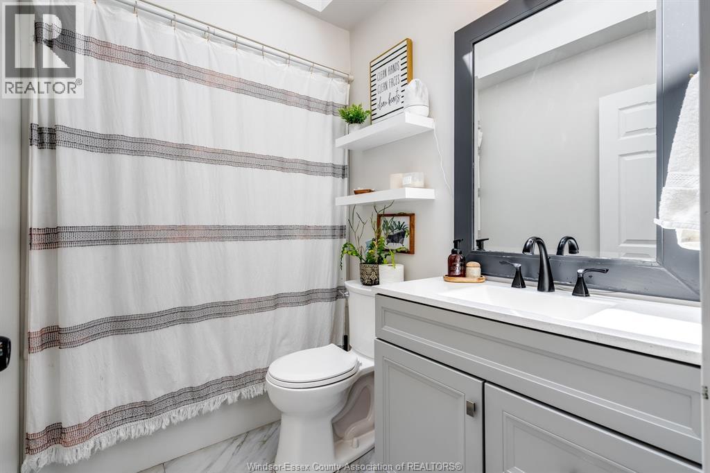 Photo 25 of 110 Mersea Road 3, Leamington ON