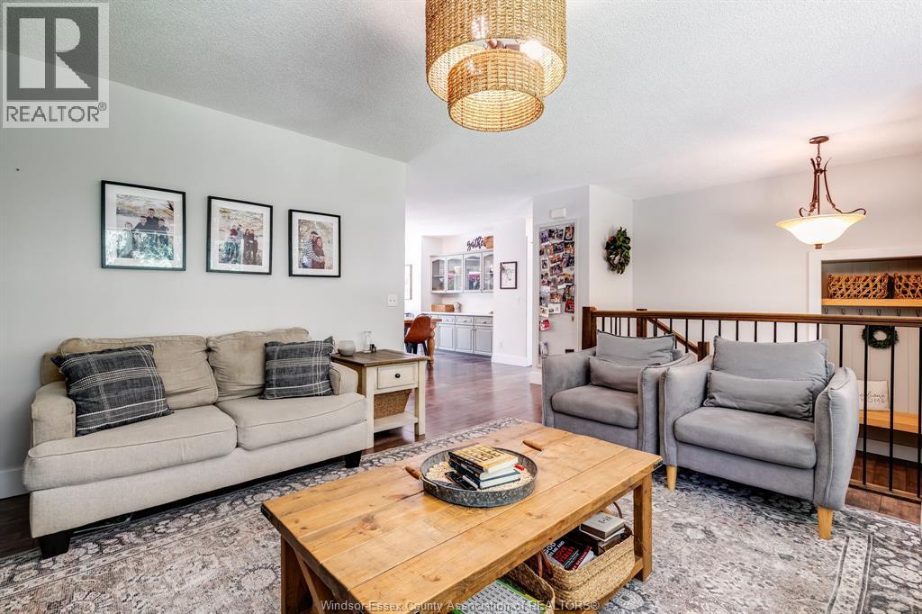 Photo 6 of 110 Mersea Road 3, Leamington ON