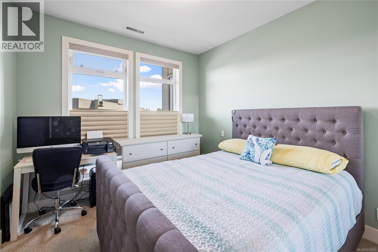 Photo 6 of 501 6540 Metral Dr, Nanaimo BC