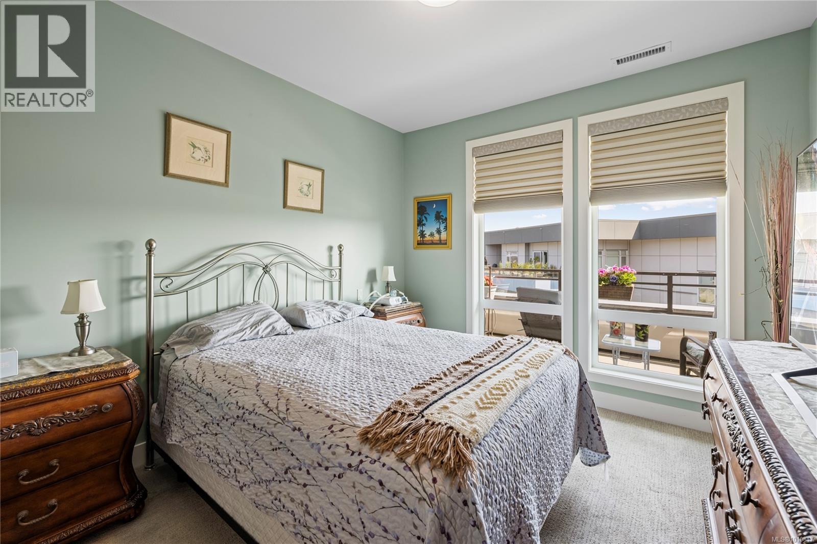 Photo 15 of 501 6540 Metral Dr, Nanaimo BC