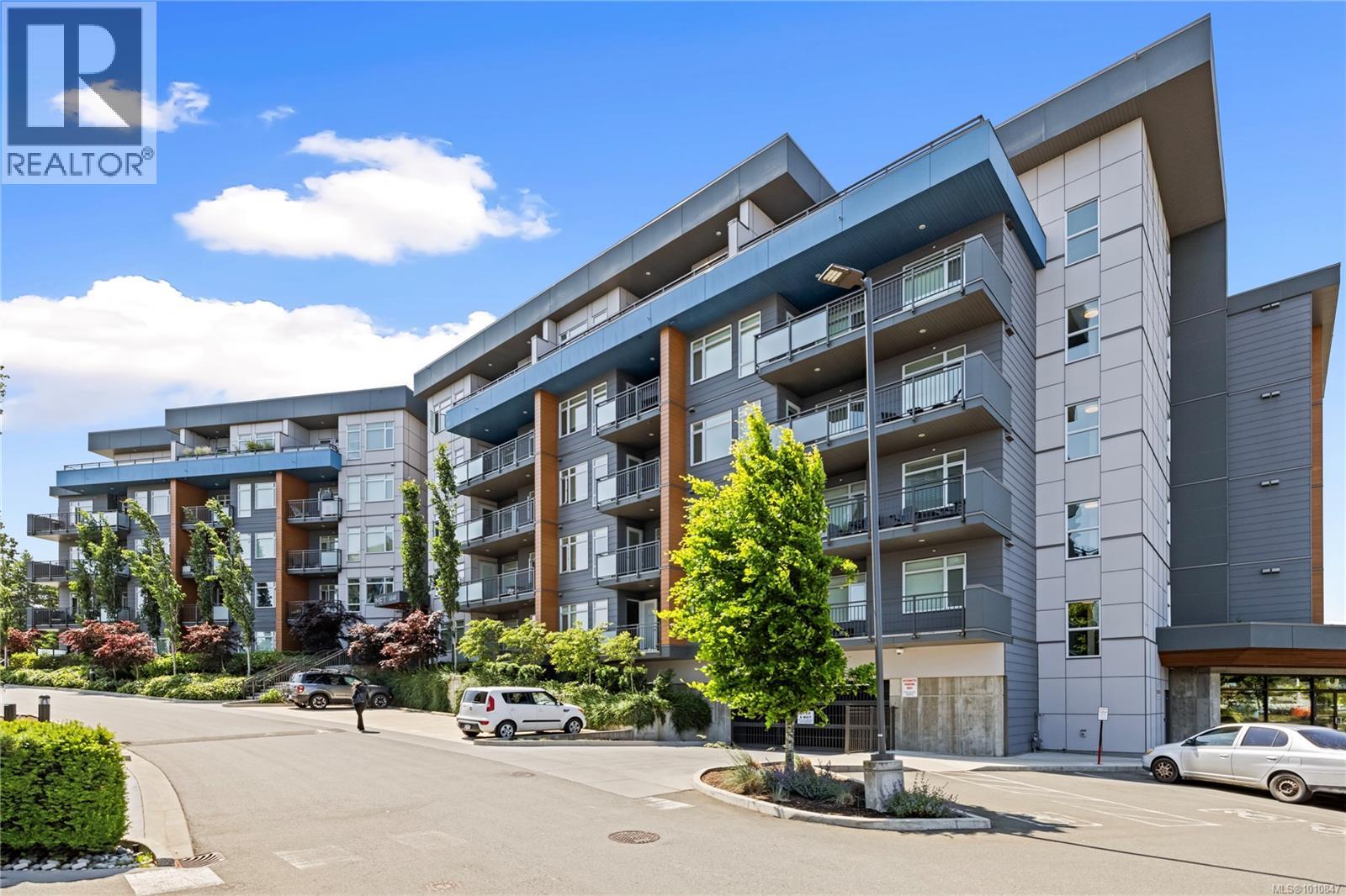 Photo 21 of 501 6540 Metral Dr, Nanaimo BC