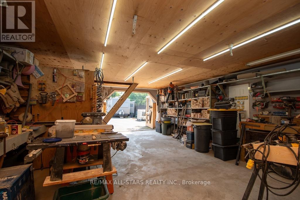 Photo 37 of 805 Highway 36 Highway, Kawartha Lakes ON