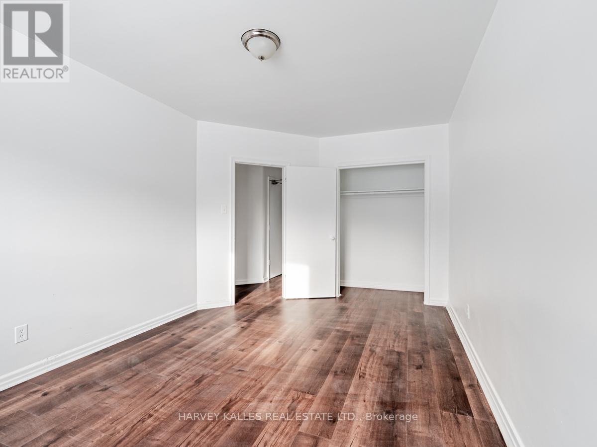 Photo 2 of 44 Leduc Drive, Toronto ON