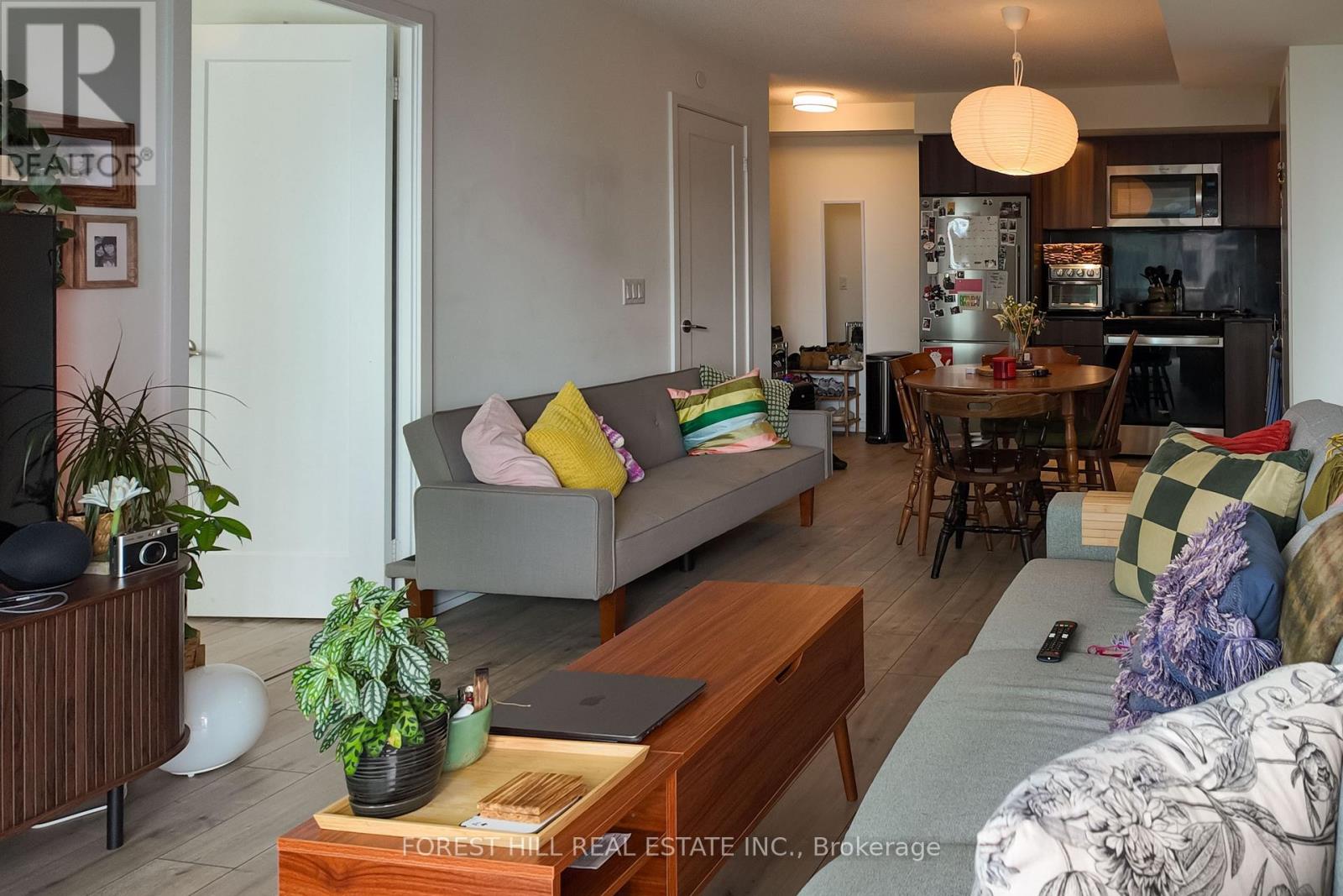 Photo 2 of 1801 10 Eva Road, Toronto ON