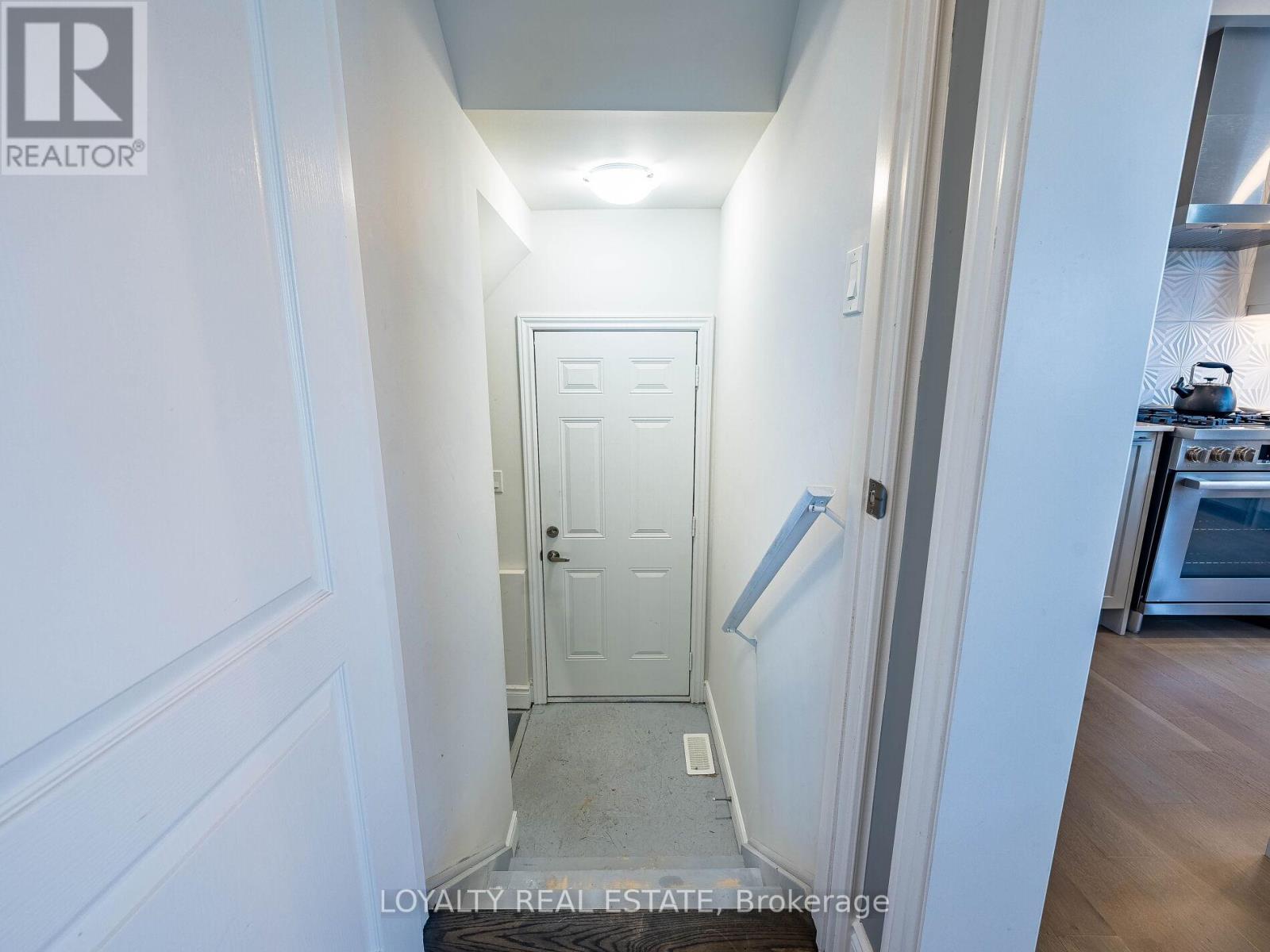 Photo 23 of 12 Wainwright Drive, Brampton ON