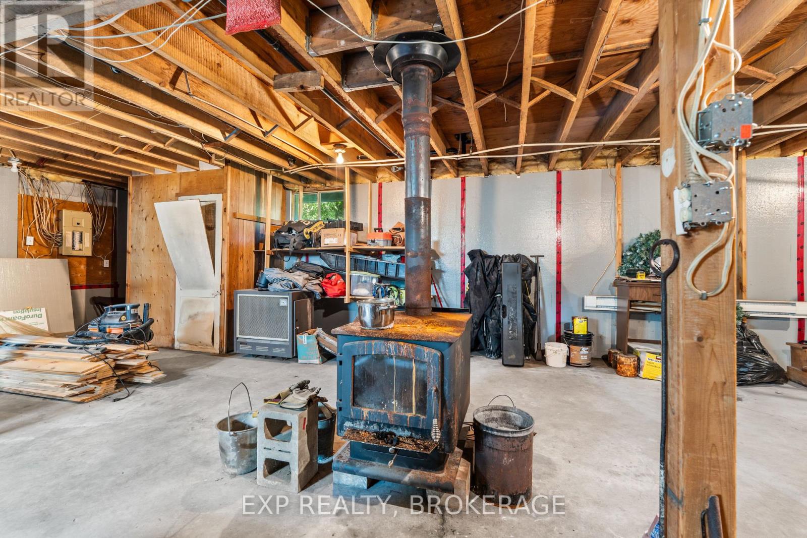 Photo 40 of 4 Denison Drive, Addington Highlands ON