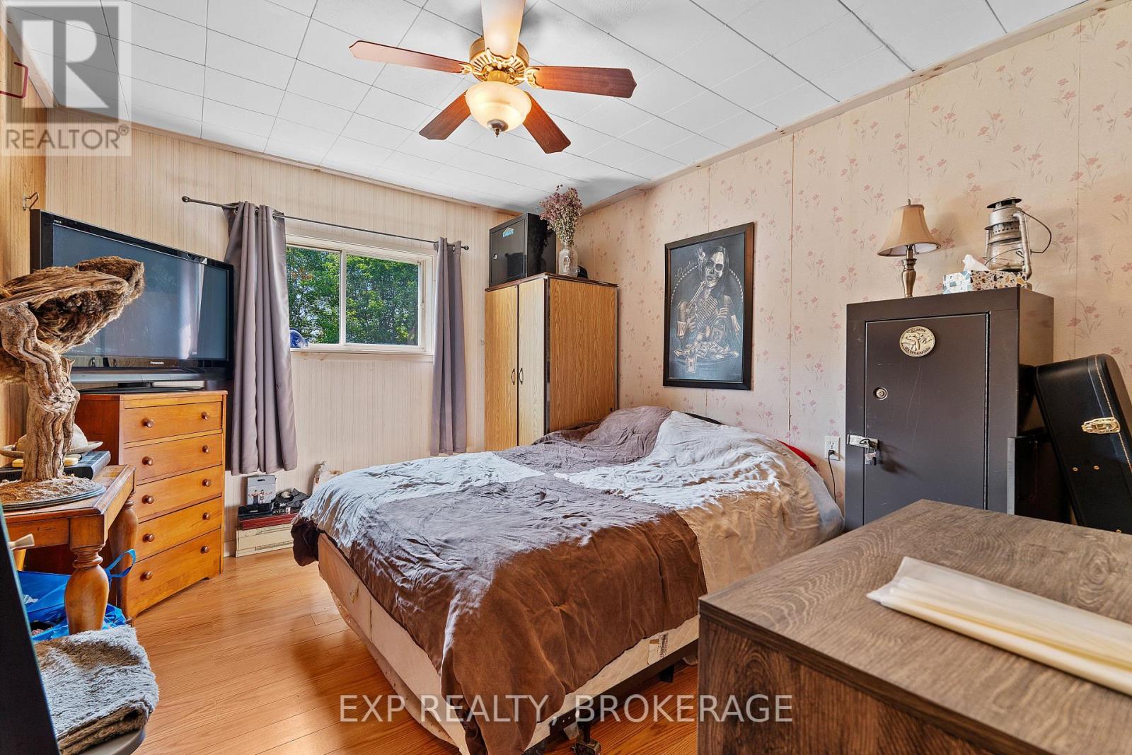 Photo 33 of 4 Denison Drive, Addington Highlands ON
