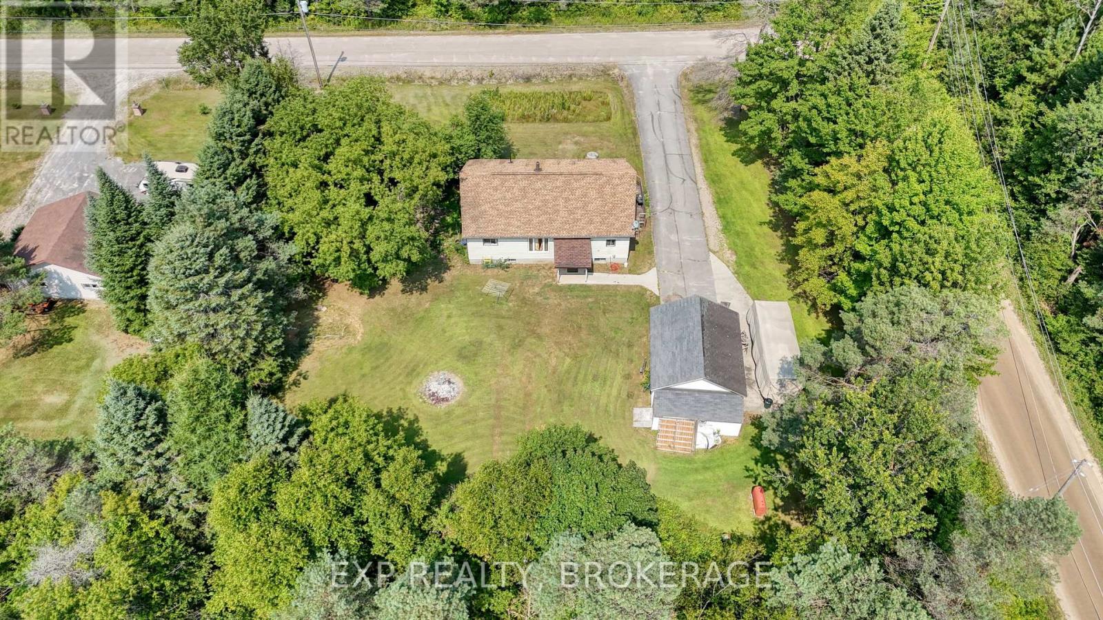 Photo 49 of 4 Denison Drive, Addington Highlands ON