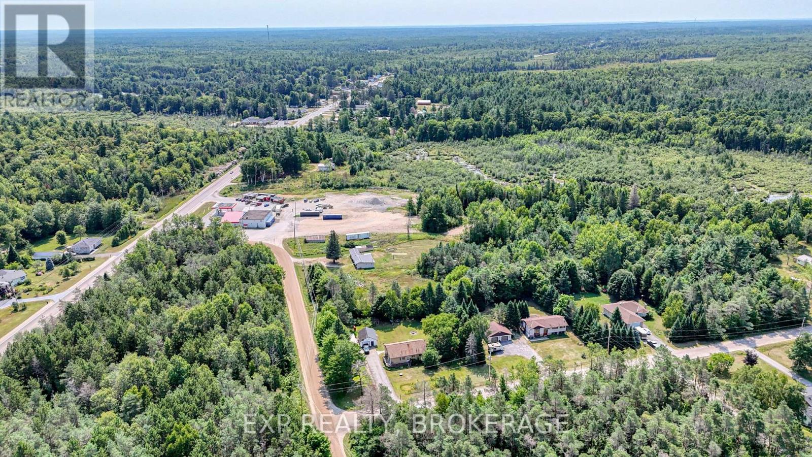 Photo 10 of 4 Denison Drive, Addington Highlands ON