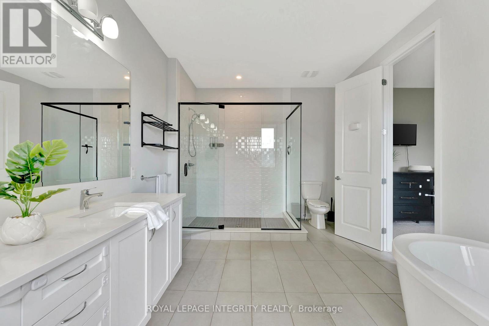 Photo 29 of 11 Ascari Road, Ottawa ON