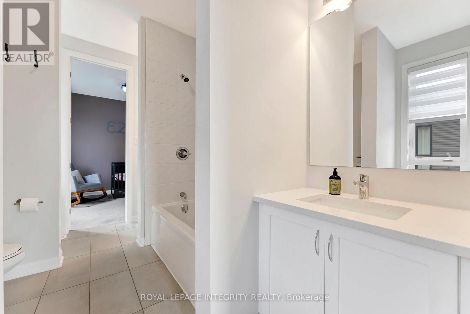 Photo 9 of 11 Ascari Road, Ottawa ON