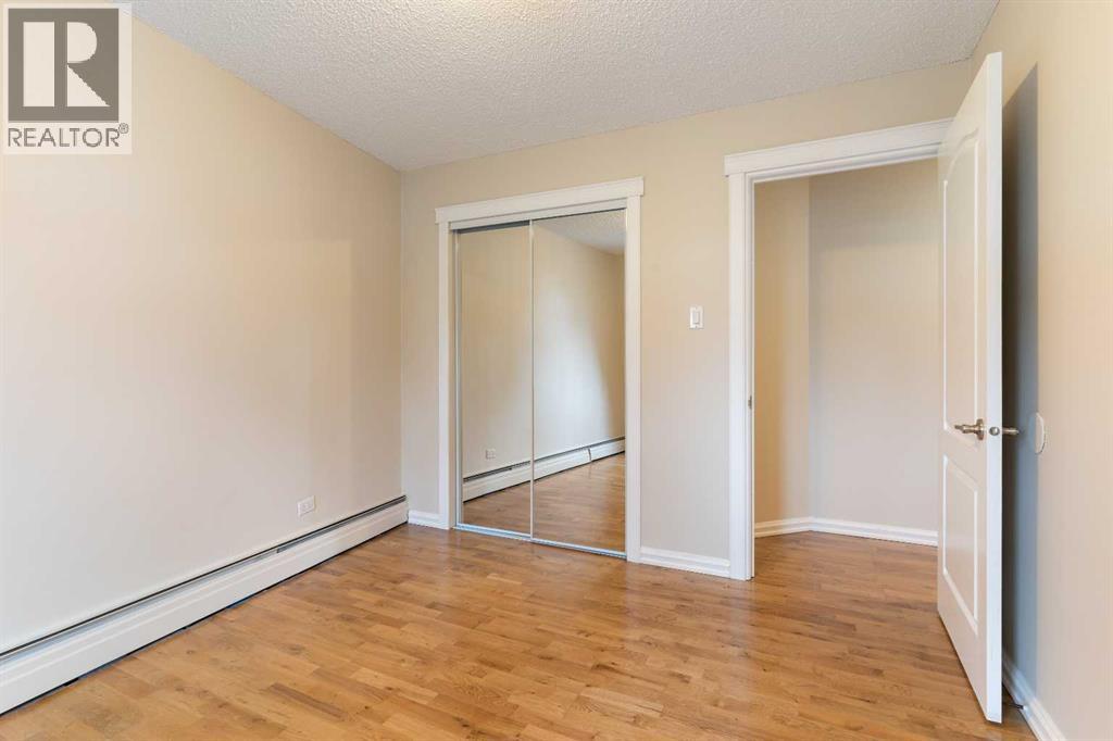 Single Family House for Sale in   Cedar Crescent SW Spruce Cliff Calgary 