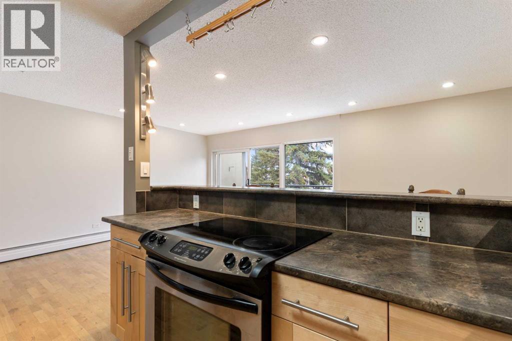 Single Family House for Sale in   Cedar Crescent SW Spruce Cliff Calgary 
